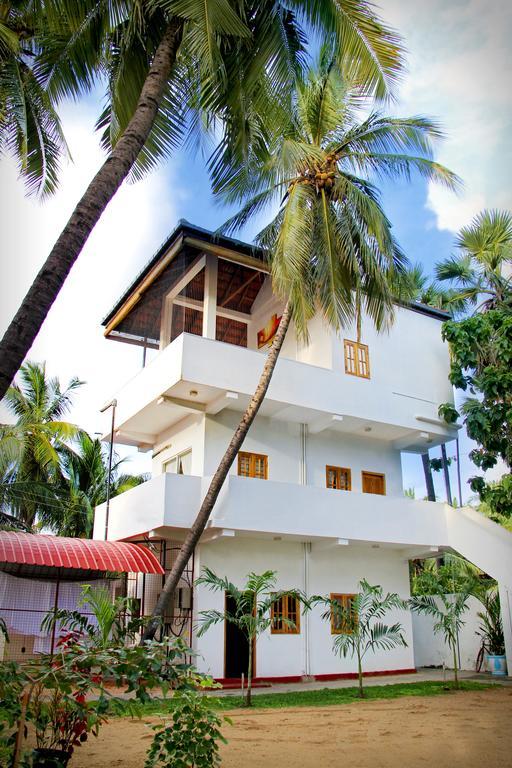Bluewater Beach Resort Trincomalee Chambre photo